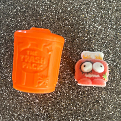The trash pack series - trash,